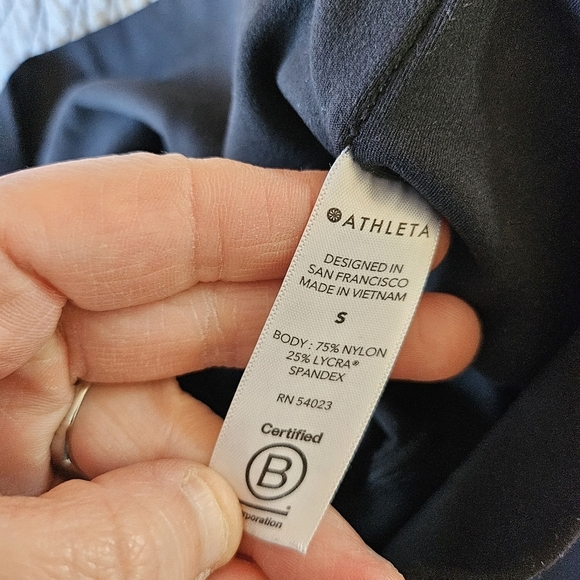 VGUC Athleta Salutation Jogger in Powervita Small Black - Picture 10 of 14